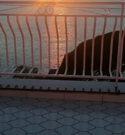 Mija Sunset Apartmán
